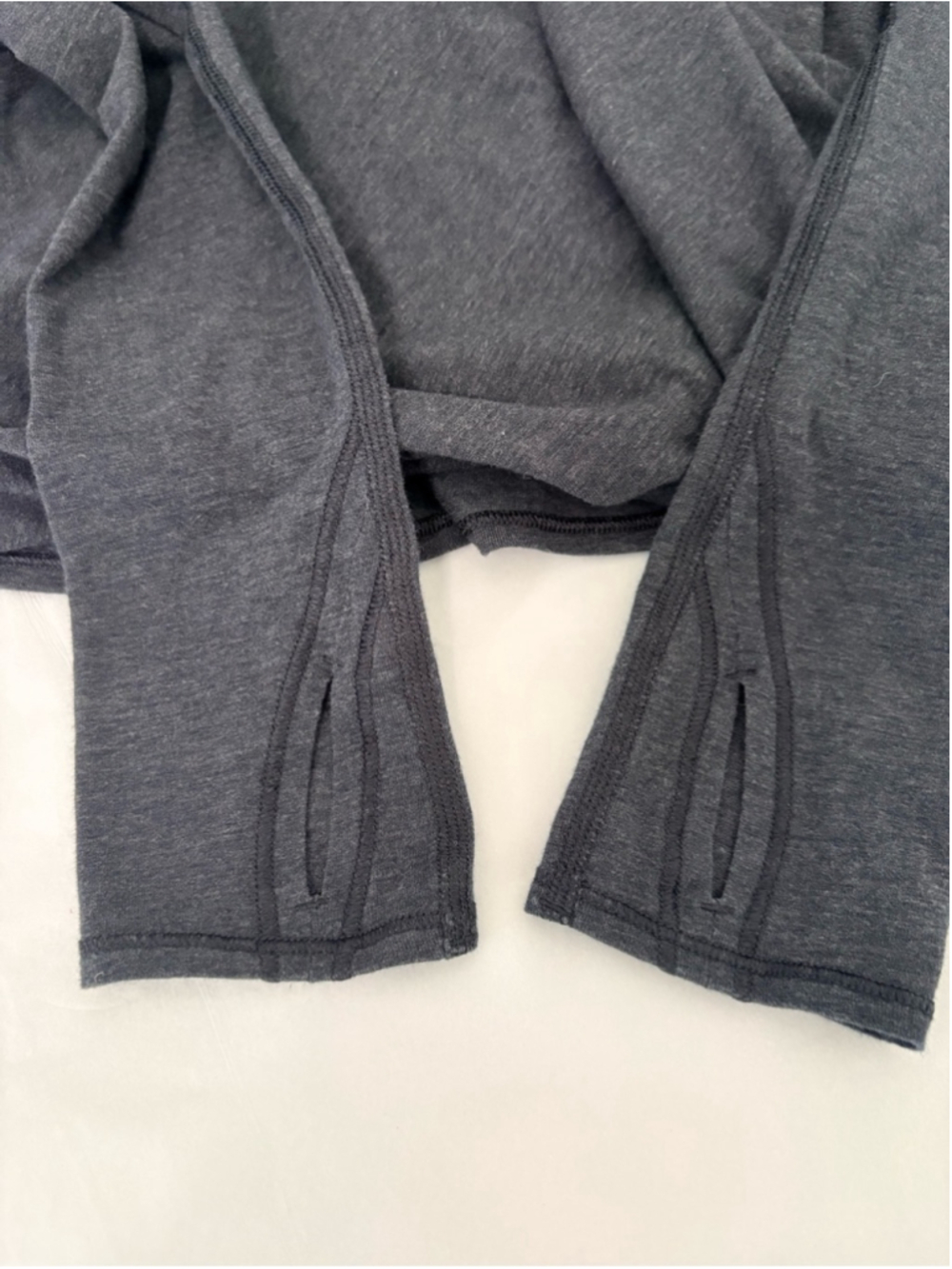 Lululemon Radiant Long Sleeve Sz 4 Heathered Black EUC - Picture 5 of 10